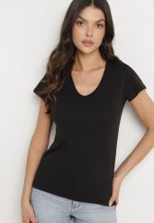 Czarny T-shirt z Bawełny z Dekoltem w Serek Liniviela. Czarne t-shirty damskie Born2be, l, bez wzorów, z bawełny, bez kołnierzyka, bez ramiączek. Za 39.99 zł.