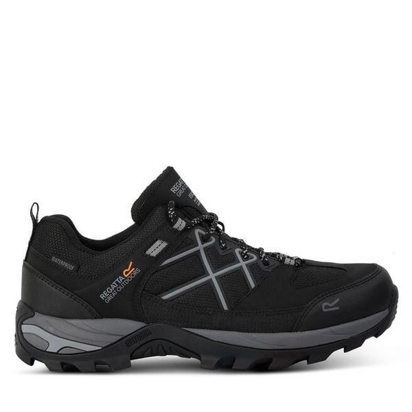 Trekkingi Regatta. Czarne buty zimowe męskie Regatta, bez wzorów, bez obcasa, bez zapięcia. Za 219.99 zł.