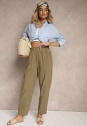 Ciemnozielone Spodnie z Bawełny High Waist Sonirea. Zielone spodnie materiałowe damskie Renee, bez wzorów, z bawełny, z podwyższonym stanem. Za 39.99 zł.