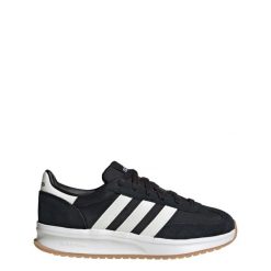 Buty RUN 70s 2.0. Białe obuwie trekkingowe damskie Adidas, ze skóry, bez zapięcia. Za 244.99 zł.