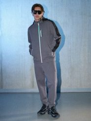 4F Spodnie dresowe joggery męskie - szare L. Szare spodnie sportowe męskie 4F, l, bez wzorów, z dresówki. Za 229.99 zł.