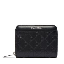 Portfel Calvin Klein. Czarne portfele damskie Calvin Klein. Za 299.99 zł.