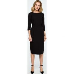 Gładka sukienka z guzikami s119. Czarne sukienki damskie Style, s, bez wzorów, eleganckie, bez kołnierzyka, bez ramiączek, dopasowane. Za 149.00 zł.