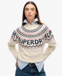 Superdry Sweter Fairisle Branded z poliestru. Brązowe swetry nierozpinane damskie Superdry, bez wzorów, klasyczne, bez kołnierzyka, bez ramiączek. Za 387.20 zł.