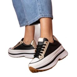 Czarne sneakersy trampki na platfotmie. Czarne trampki i tenisówki damskie bez wzorów, ze skóry ekologicznej, bez zapięcia. Za 84.78 zł.