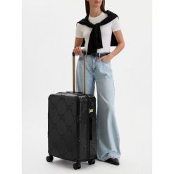 Walizka średnia Nine West. Czarne walizki damskie Nine West, bez wzorów, średnie. Za 359.99 zł.