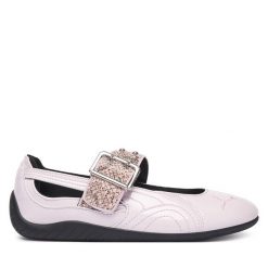 Baleriny Puma. Czerwone balerinki damskie Puma, bez wzorów, bez obcasa, bez zapięcia. Za 479.99 zł.