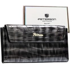 Szary portfel damski ze skóry ekologicznej zamykany na zatrzask - Peterson. Szare portfele damskie Peterson, ze skóry ekologicznej. Za 94.99 zł.