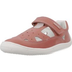 Sandały PABLOSKY 068974P Rose. Czerwone buty zimowe męskie Pablosky, bez wzorów, z syntetyku, bez obcasa, bez zapięcia. Za 233.99 zł.