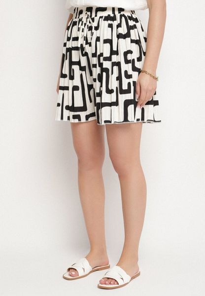 Czarno-Białe Wiskozowe Szorty z Wysokim Stanem z Geometrycznym Wzorem Linala. Czarne szorty damskie Born2be, bez wzorów, z wiskozy, biznesowe, z podwyższonym stanem. Za 39.99 zł.