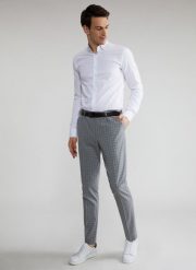 PAKO LORENTE – Szare spodnie garniturowe P22SF-6G-008-S-S. Szare eleganckie spodnie męskie Pako Lorente, s, bez wzorów, z elastanu. Za 149.99 zł.