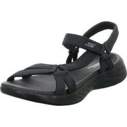 Buty treningowe damskie Skechers Brilliancy czarne. Czarne obuwie trekkingowe damskie Skechers, z tkaniny, bez zapięcia. Za 229.99 zł.