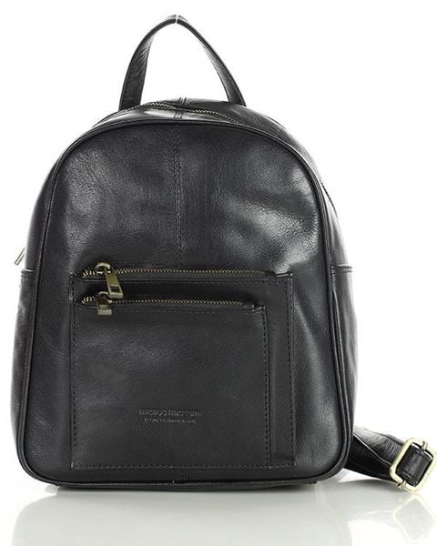 Mały plecak damski skórzany z kieszonkami - MARCO MAZZINI czarny. Czarne plecaki damskie bez wzorów, ze skóry, eleganckie. Za 299.00 zł.