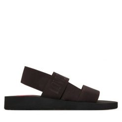 Sandały LOVE MOSCHINO. Brązowe sandały damskie Love Moschino, bez wzorów, bez obcasa, na płaskiej podeszwie, bez zapięcia. Za 519.99 zł.