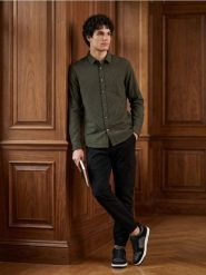 Bawełniana koszula slim fit w kratę - zielony. Zielone koszule męskie Sinsay, l, bez wzorów, z bawełny, bez kołnierzyka, bez ramiączek. Za 59.99 zł.