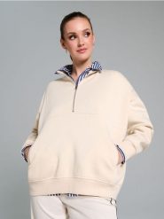 Bluza ze stójką - kremowy. Białe bluzy damskie Sinsay, l, bez wzorów, bez ramiączek, bez kaptura. W wyprzedaży za 27.99 zł.