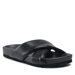 Klapki Refresh. Czarne klapki damskie Refresh, bez wzorów, bez obcasa, bez zapięcia. Za 119.99 zł.