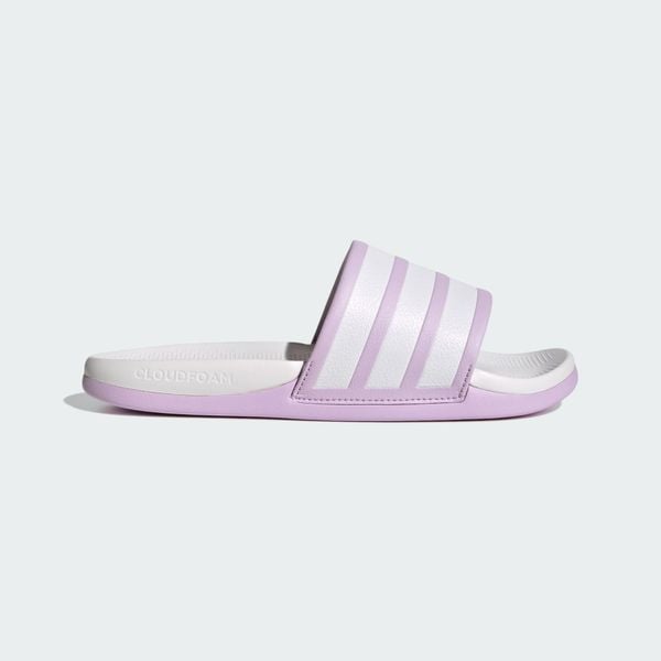 KLAPKI ADILETTE COMFORT 2.0. Czerwone klapki damskie Adidas, bez wzorów, z materiału, eleganckie, bez obcasa, bez zapięcia. Za 199.00 zł.