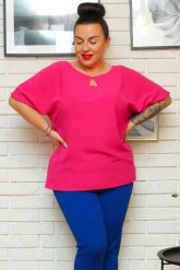 Bluzka na komunię z łezką lekka modna ELIDA amarantowa. Czerwone bluzki damskie KARKO, plus size, bez wzorów, z dzianiny, biznesowe, bez kołnierzyka, plus size, bez ramiączek. Za 59.50 zł.