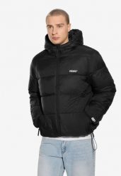 Kurtka turystyczna męska Prosto Jacket 404 zimowa. Czarne kurtki męskie Prosto., na zimę, m, z aplikacjami, z nylonu, bez kaptura. Za 391.99 zł.