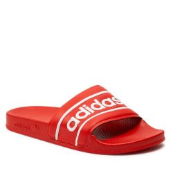 Klapki adidas. Czerwone klapki damskie Adidas, bez wzorów, sportowe, bez obcasa, bez zapięcia. Za 149.99 zł.
