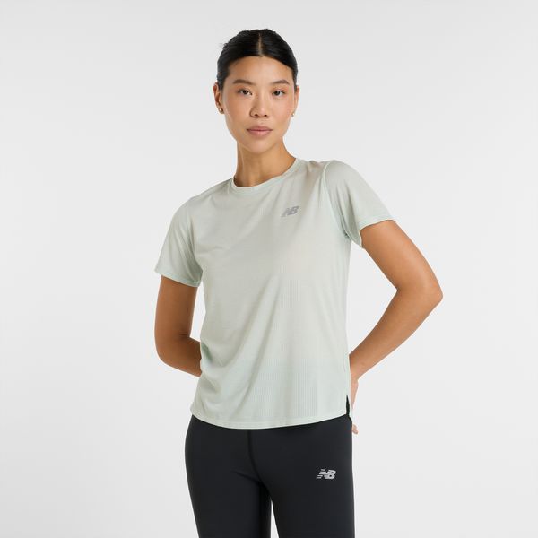 Koszulka damska New Balance WT41253CY2 – miętowa. Zielone bluzki damskie New Balance, xs, bez wzorów, z materiału, sportowe, bez kołnierzyka, bez ramiączek. Za 139.99 zł.
