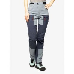 Spodnie softshell damskie Haglofs ROC Sight Softshell Pant. Niebieskie spodnie sportowe damskie Haglöfs, bez wzorów, z softshellu, sportowe, wspinaczkowe. Za 774.99 zł.