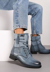 Niebieskie Botki Typu Trapery Ozdobione Wstawką z Ekozamszu i Suwakiem Debisha. Niebieskie trapery damskie Renee, z jeansu, za kolano, bez zapięcia. Za 149.99 zł.