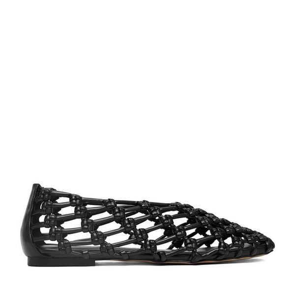 Baleriny Badura. Czarne balerinki damskie Badura, bez wzorów, bez obcasa, bez zapięcia. Za 228.99 zł.