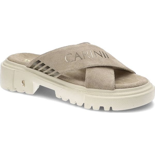 Beżowe Klapki Carinii Modne Skórzane Buty. Brązowe klapki damskie Carinii, bez wzorów, z zamszu, sportowe, bez obcasa, bez zapięcia. Za 279.00 zł.