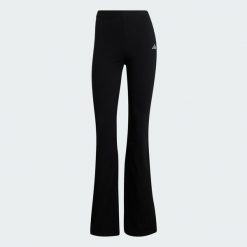 Legginsy Essentials Small Logo Flared. Białe legginsy damskie Adidas, bez wzorów, z bawełny. Za 149.00 zł.