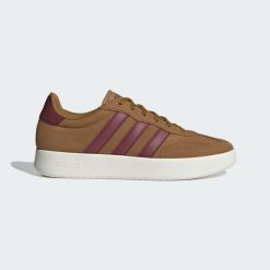 Buty Barreda. Białe buty zimowe męskie Adidas, bez wzorów, bez obcasa, bez zapięcia. Za 279.00 zł.