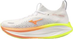 Mizuno Buty do biegania NEO VISTA 3 (J1GW261071) 39. Obuwie sportowe damskie Mizuno, bez wzorów, bez zapięcia, do biegania. Za 575.40 zł.