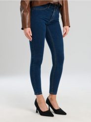 Jeansy skinny mid waist - granatowy. Niebieskie jeansy damskie Sinsay, bez wzorów, z jeansu. Za 39.99 zł.