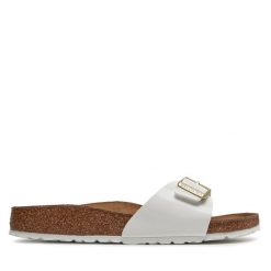 Klapki Birkenstock. Białe klapki damskie Birkenstock, bez wzorów, bez obcasa, bez zapięcia. Za 399.99 zł.