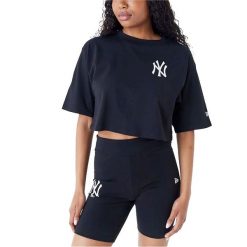 Damski crop top New York Yankees MLB. Czarne bluzki damskie New Era, bez wzorów, z bawełny, sportowe, bez kołnierzyka, bez ramiączek. Za 217.00 zł.