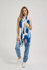 Wzorzysty letni szal niebieski. Niebieskie szaliki damskie MOODO, na lato, bez wzorów. W wyprzedaży za 37.99 zł.