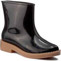 Kalosze MELISSA - Rain Drop Boot Ad 32185 Black/Beige 51496. Czarne kalosze damskie Melissa, bez wzorów, z materiału, bez zapięcia. W wyprzedaży za 279.00 zł.