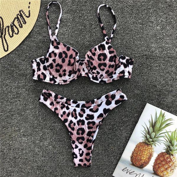 Strój kąpielowy dwuczęściowy z nowoczesnym wzorem na plażę i basen Ayelet. Bikini Intica, l, bez wzorów, z materiału. Za 149.00 zł.