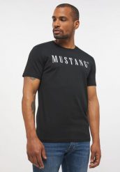 MUSTANG Style Alex C LOGO Tee MĘSKI T-SHIRT KOSZULKA NADRUK Black 1013221 4142. Czarne koszulki sportowe męskie Mustang, m, bez wzorów, z bawełny, bez ramiączek. Za 69.99 zł.