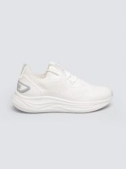 Sneakersy damskie białe TT274040 101. Białe obuwie sportowe damskie BIG STAR, na lato, bez wzorów, z dresówki, z okrągłym noskiem, bez zapięcia, trekkingowe. Za 189.99 zł.