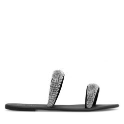 Klapki Nine West. Szare klapki damskie Nine West, bez wzorów, bez obcasa, bez zapięcia. Za 149.99 zł.
