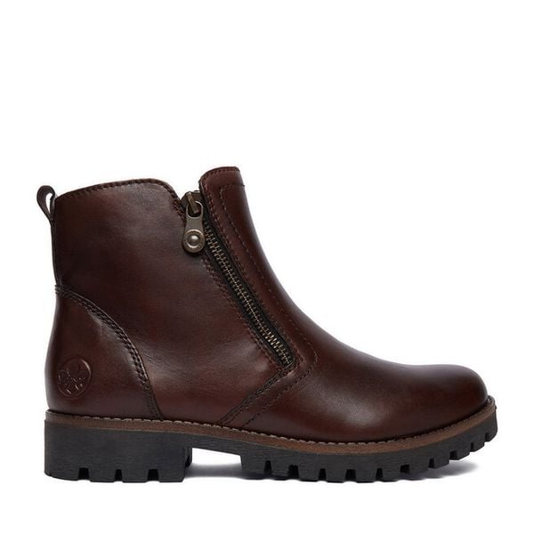 Botki Rieker. Brązowe botki damskie Rieker, bez wzorów, bez obcasa, na płaskiej podeszwie, bez zapięcia. Za 469.99 zł.