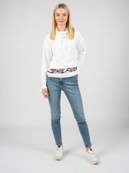 Tommy Jeans Jeansy "Sylvia" | DW0DW11594 | Sylvia | Kobieta | Niebieski. Niebieskie jeansy damskie Tommy Hilfiger, bez wzorów, z bawełny. W wyprzedaży za 259.00 zł.
