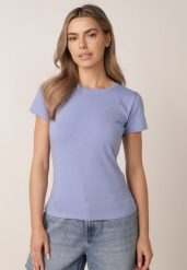 Niebieski T-shirt Perirea. Niebieskie t-shirty damskie Born2be, l, bez wzorów, z dzianiny, sportowe, bez kołnierzyka, bez ramiączek. Za 39.99 zł.