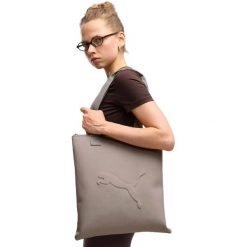 Torba Puma Buzz Tote. Fioletowe torby sportowe męskie Puma, bez wzorów, z materiału. Za 190.00 zł.