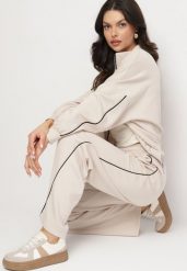 Jasnobeżowy Komplet Dresowy z Wiskozą w Stylu Retro Bluza i Szerokie Spodnie Lavriz. Brązowe bluzy damskie Born2be, bez wzorów, z dresówki, klasyczne, bez ramiączek, bez kaptura. Za 179.99 zł.