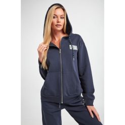 Bluza dresowa damska ARMANI EXCHANGE. Bluzy damskie Armani Exchange, xs, bez wzorów, z dresówki, bez ramiączek, bez kaptura. W wyprzedaży za 328.07 zł.