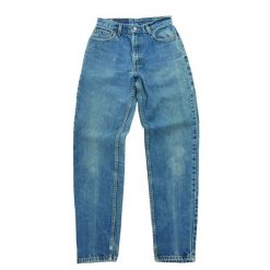 Damskie jeansy Levi's 550 Straight Blue. Niebieskie jeansy damskie Levi's®, bez wzorów, z jeansu, biznesowe. Za 85.16 zł.