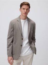 Marynarka slim fit z domieszką wiskozy - brązowy. Brązowe garnitury męskie Reserved, l, bez wzorów, z dzianiny. W wyprzedaży za 159.99 zł.